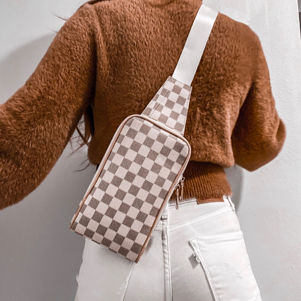 Elegant Checkered Crossbody Bag - Tan and White